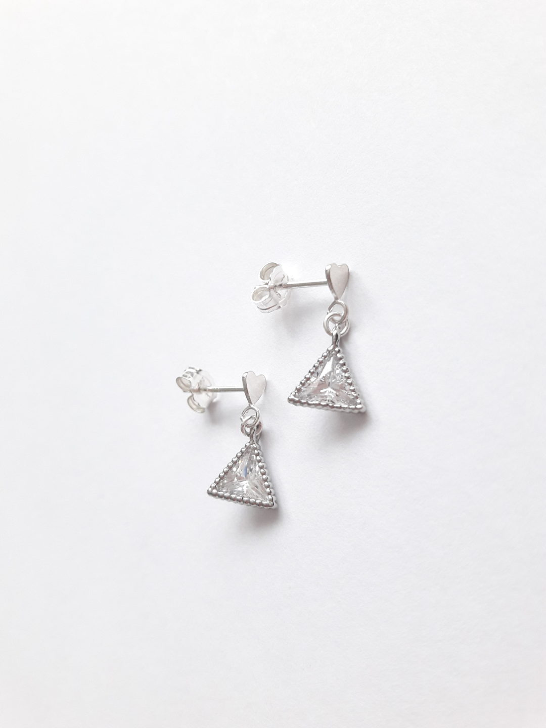 boucles d'oreilles argent coeur triangle zirconium cadeau bijoux femme fines legeres