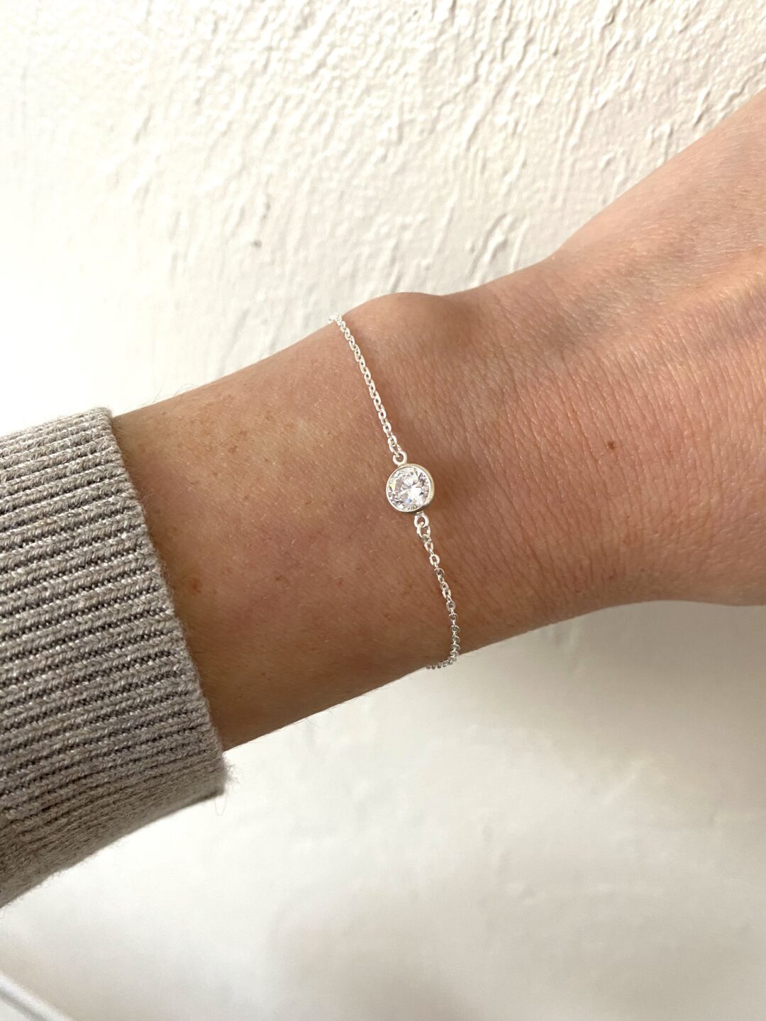 bracelet-argent-zirconium-elegant-fin-bijoux-cadeau-femme