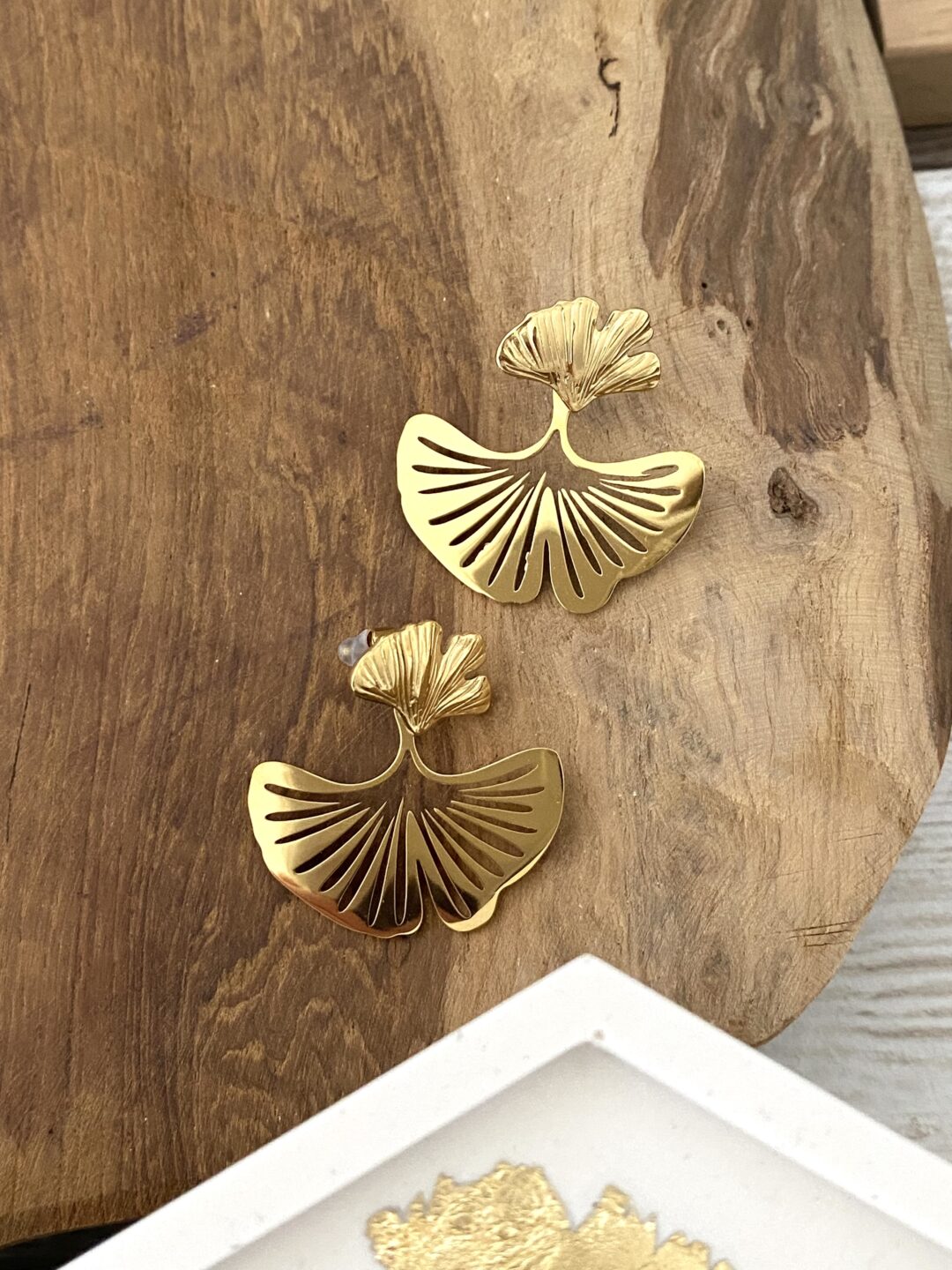 boucles-oreilles-feuilles-ginkgo-acier-inoxydable-dore-originales-bijoux-cadeaux-femme