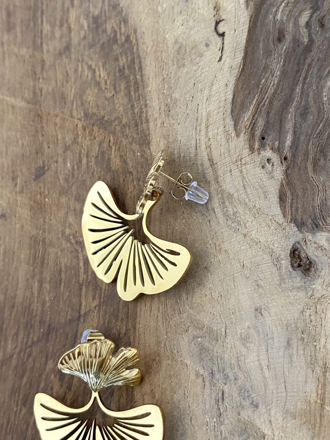 boucles-oreilles-feuilles-ginkgo-acier-inoxydable-dore-originales-bijoux-cadeaux-femme