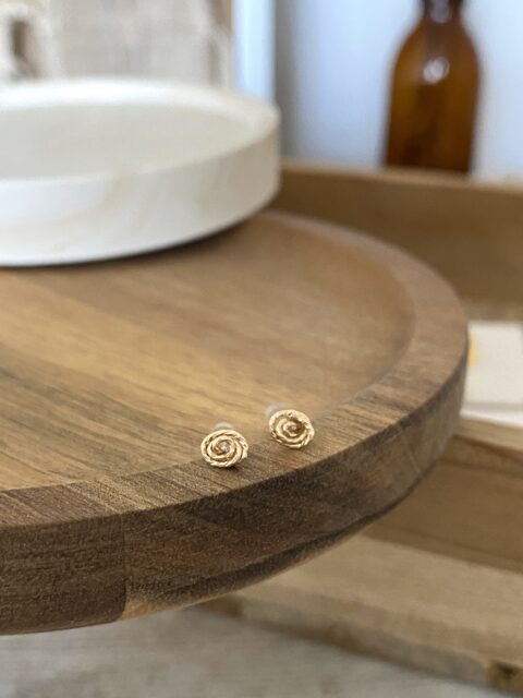 clous-oreilles-or-lamine-rose-diamantee-puce-bijoux-cadeaux-femme