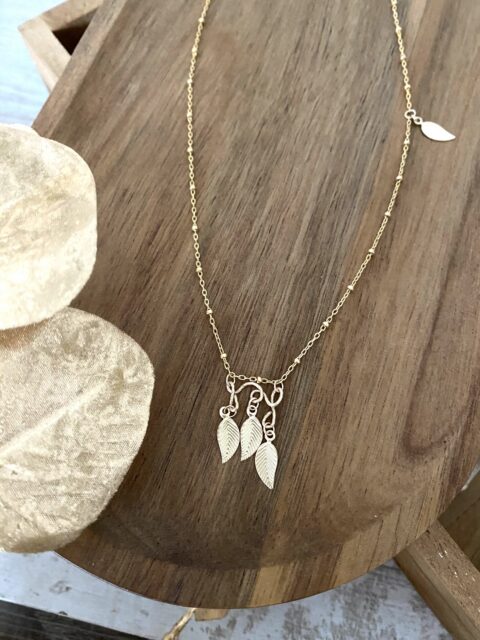 collier-dore-gold-filled-or-lamine-feuilles-chaine-perlee-original-bijoux-cadeaux-femme