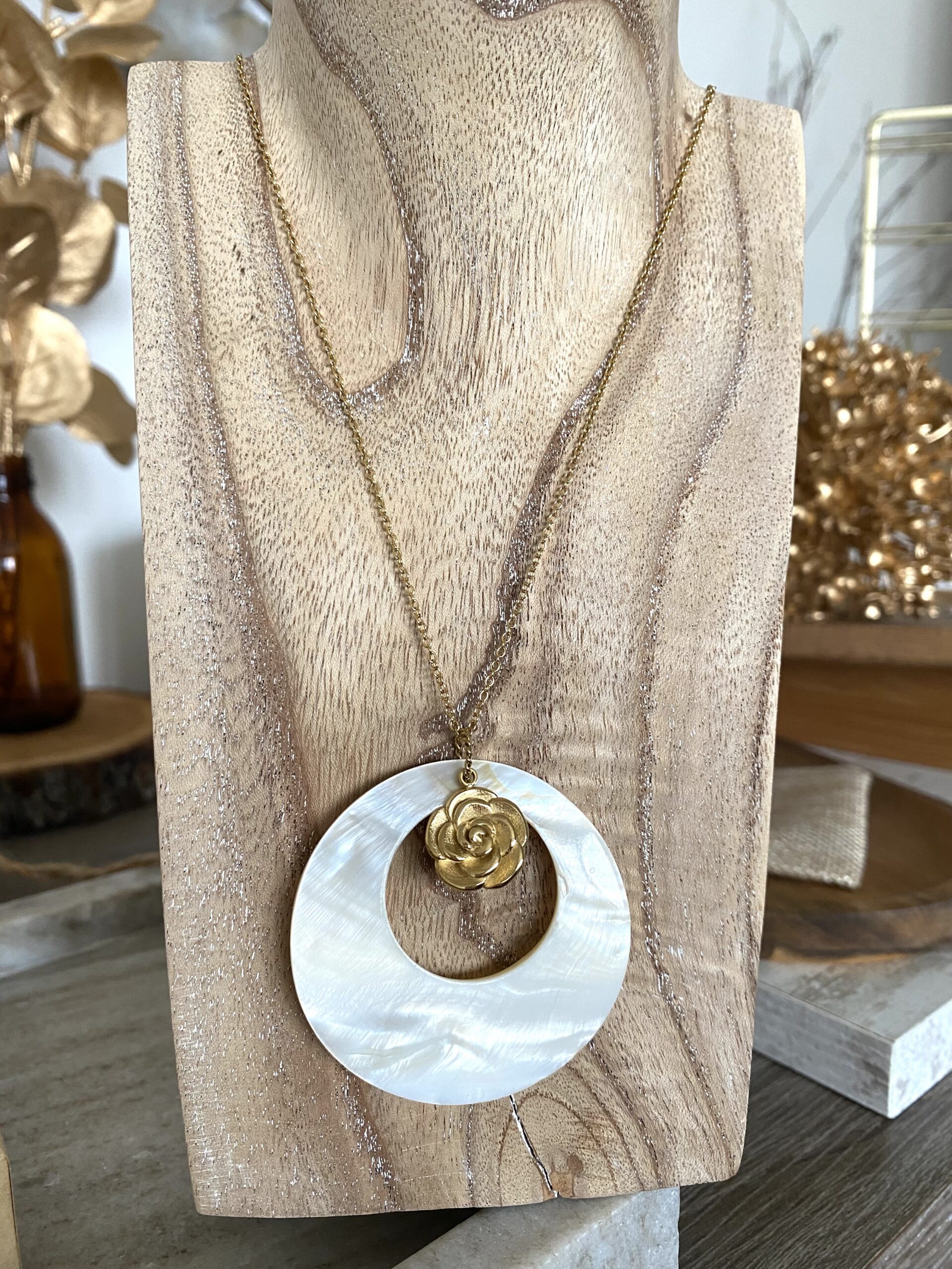 collier-sautoir-dore-acier-inox-cercle-nacre-rose-fleur-bijoux-cadeaux-femme